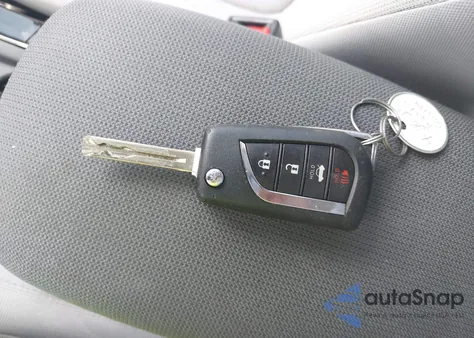 2021 Toyota Corolla Le from USA, damaged, VIN JTDEPMAEXMJ137160